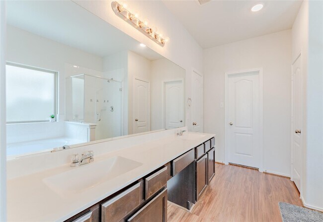 Building Photo - 8327 Threadfin Wy