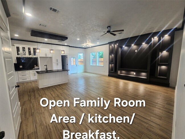 Building Photo - 1313 Gary Ave