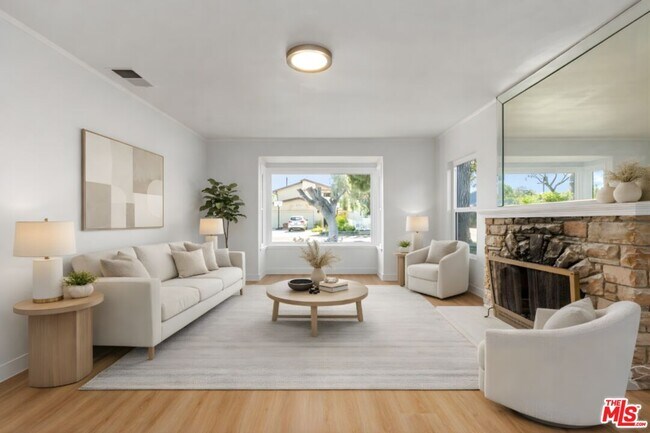 Building Photo - 2522 Armacost Ave