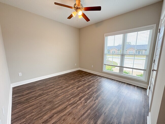 Building Photo - 93 Stockyard Rd