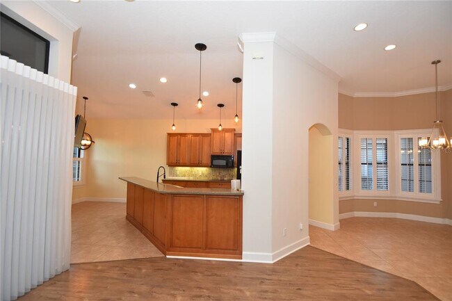 Building Photo - 43 Jasmine Dr