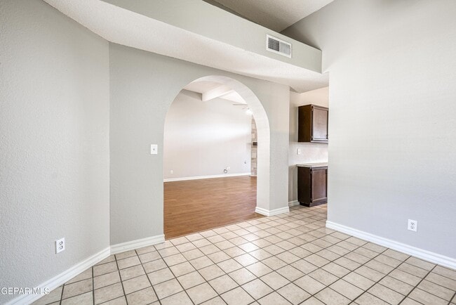 Building Photo - 5672 Costa Blanca Pl