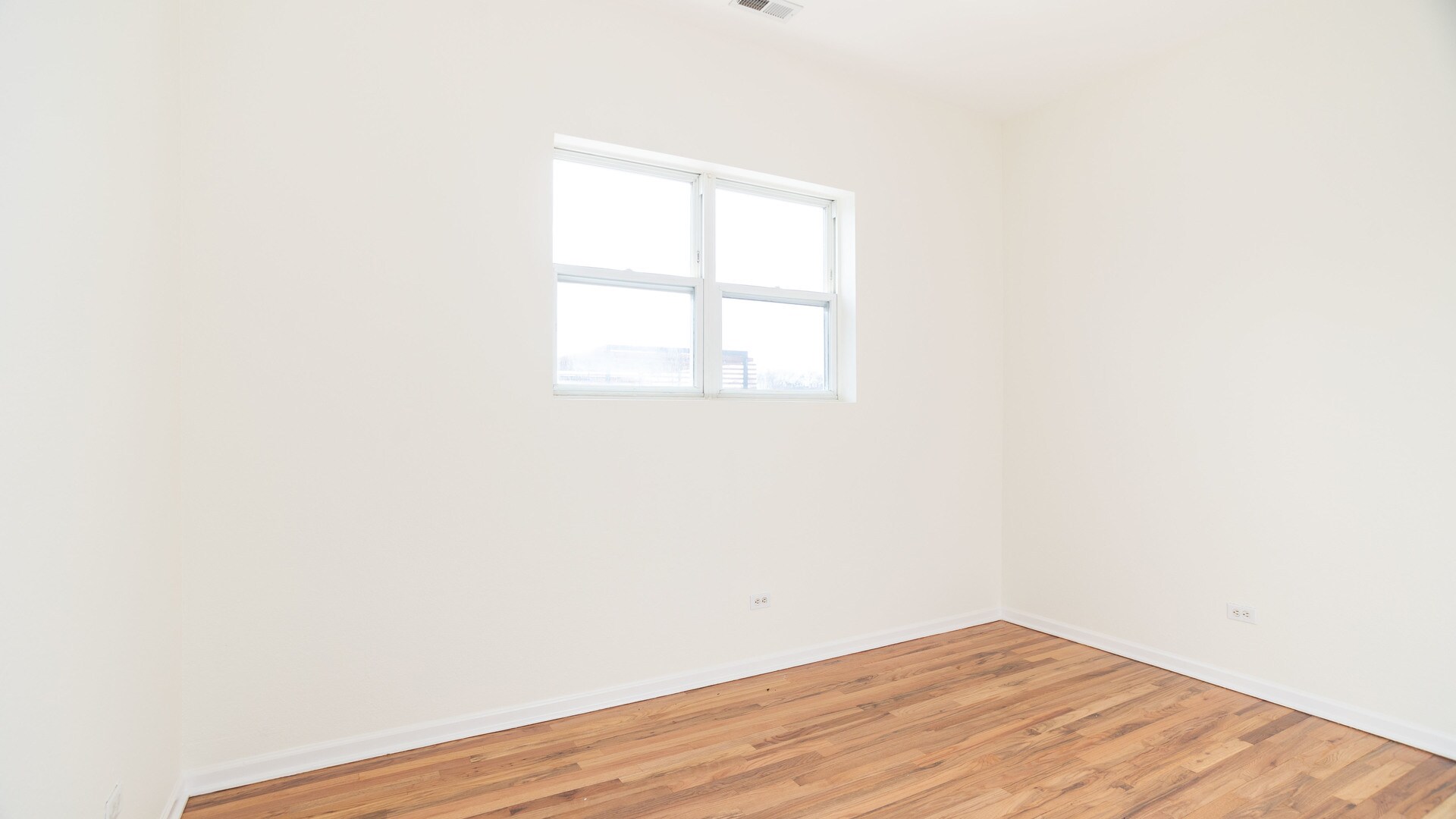 Building Photo - 1440 N Washtenaw Ave