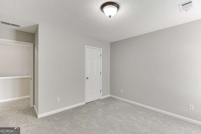 Building Photo - 2421 Elkhorn Ter