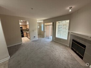 Building Photo - Beautiful Bottom Floor 2bd 1bath Condo For...