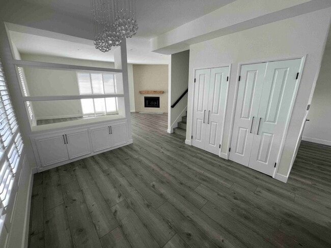 Building Photo - COMPLETELY UPDATED SHERMAN OAKS TOWNHOME!