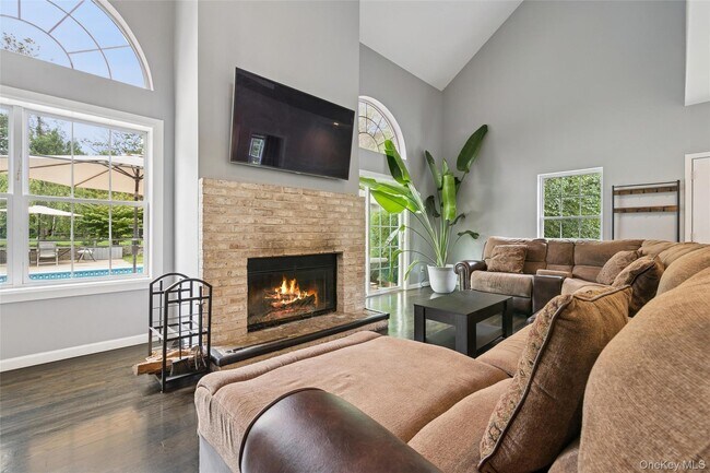 Building Photo - 138 North Rd