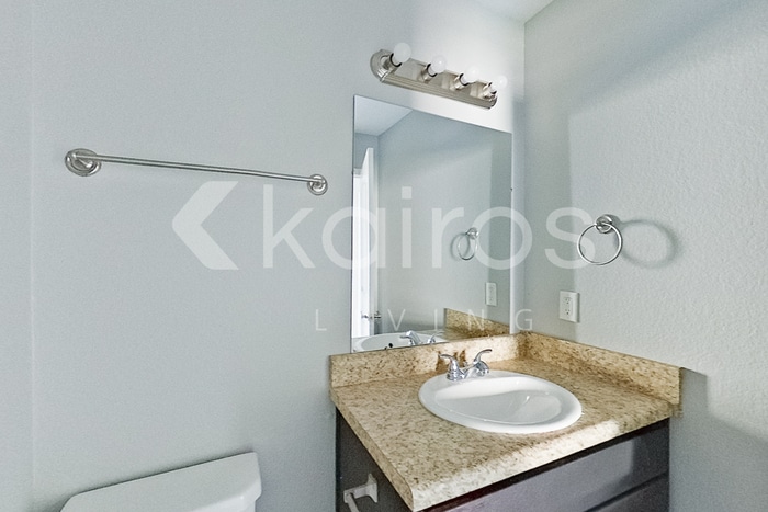 Building Photo - 4009 Thomas St