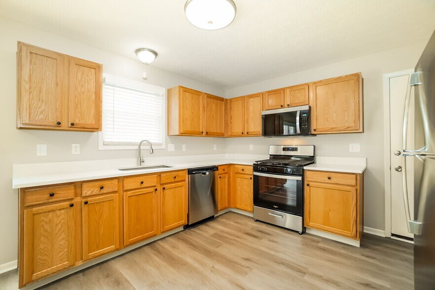 Building Photo - 7140 Calusa Drive