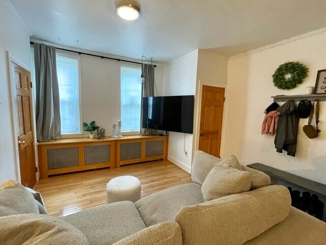 main floor - 1701 Addison St