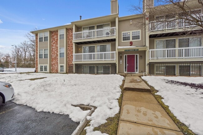 Building Photo - 97 Kenwood Dr