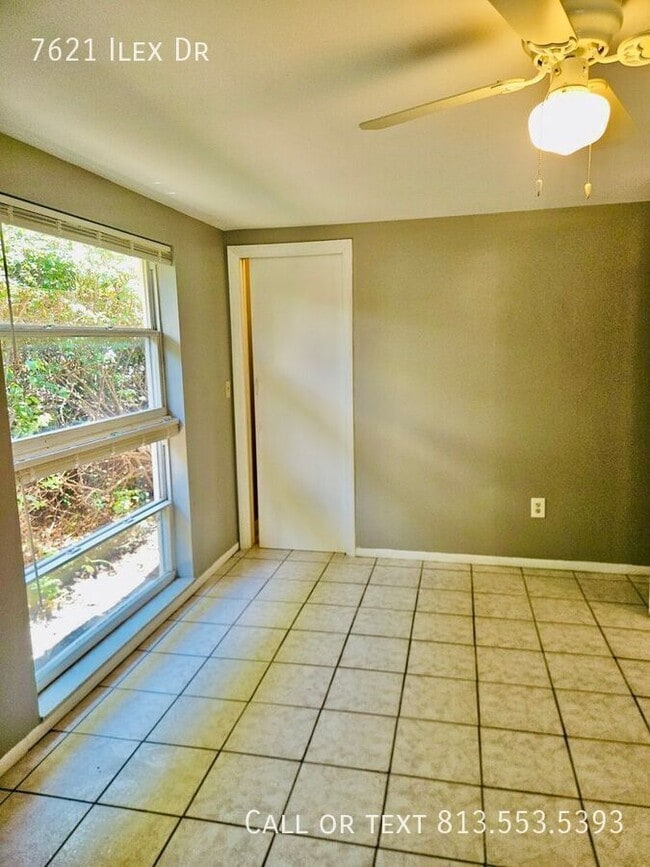 Building Photo - 7621 Ilex Dr