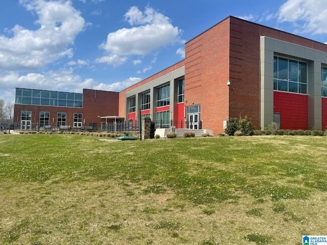 Building Photo - 5519 Coach Ln