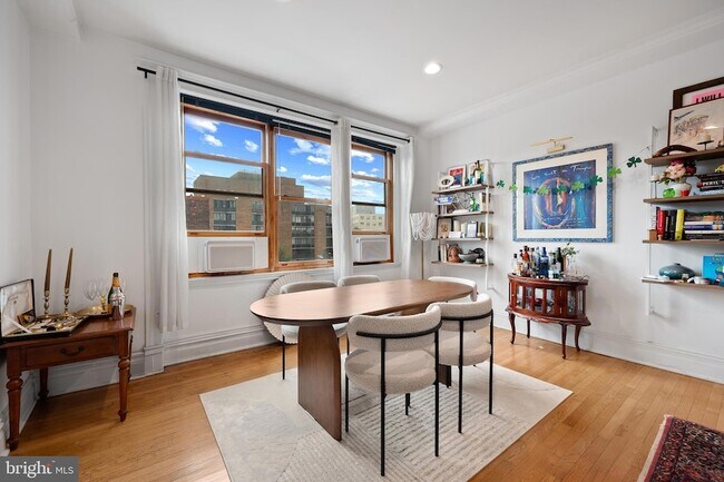 Building Photo - 1514 17th St NW