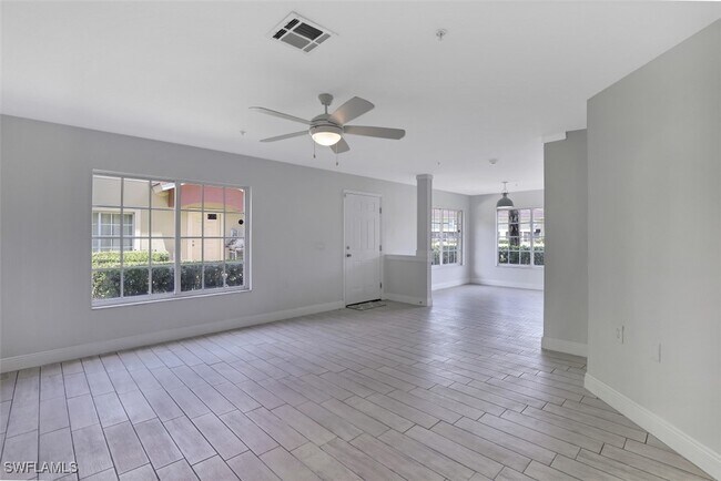 Building Photo - 9465 Ivy Brook Run