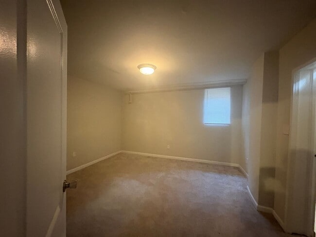 Building Photo - 2755 Vineville Ave