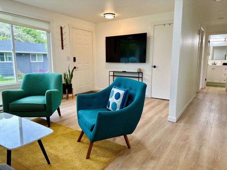 Building Photo - 2615 West St