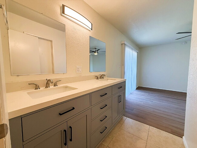 Building Photo - Newly Remodeled 3BR with Garage, Workshop, Privacy & Large Yard!