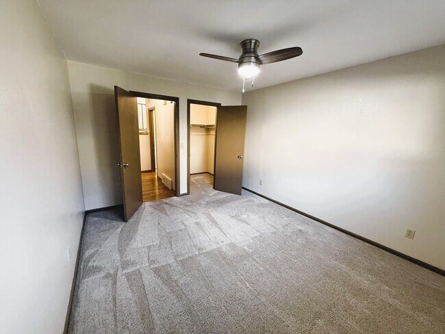 Building Photo - 7522 Madrid ct