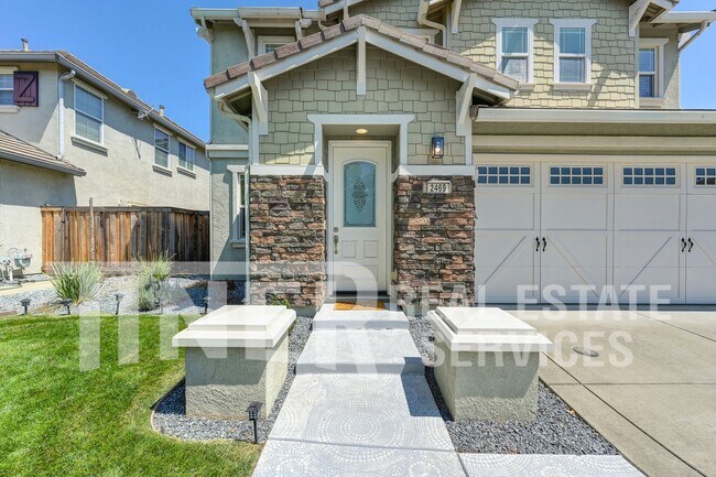 Building Photo - 2469 Kinsella Way