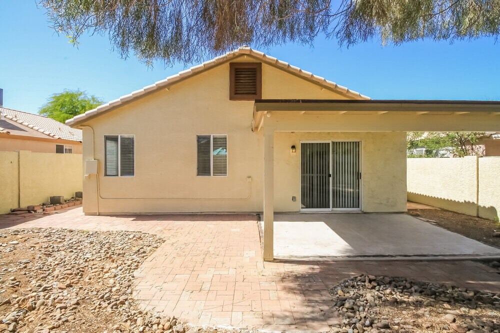 Building Photo - 1866 W 20th Ave