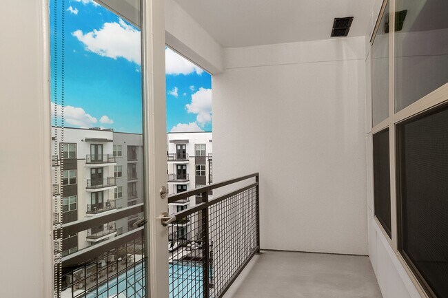 Building Photo - 8900 Six Pines Dr