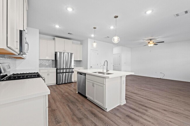 Building Photo - 5304 Jason Dr