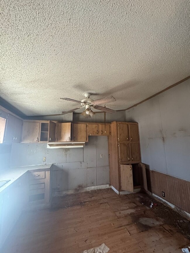 Building Photo - 3 BR 2 Bath 1,680 sq ft doublewide mobile ...