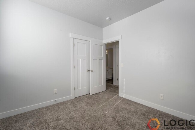 Building Photo - 3679 W 1530 N