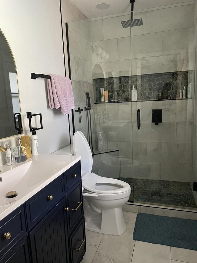 Building Photo - 4616 E Pershing Ave