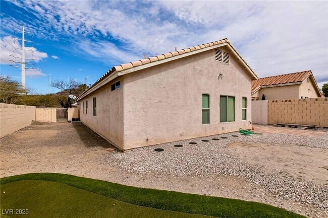 Building Photo - 2295 Dakota Sky Ct