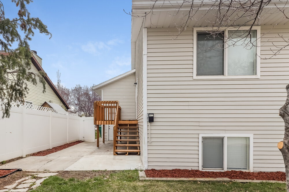 Building Photo - 76 W Stauffer Ln