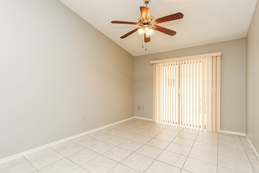 Building Photo - 4913 Ithaca Ln