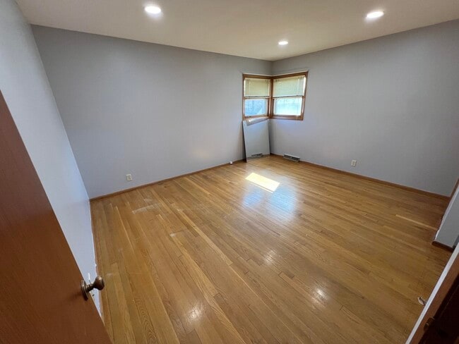 Building Photo - 6174 S 38th St