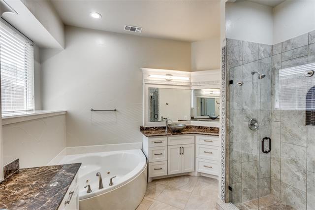 Building Photo - 4612 Old Pond Dr