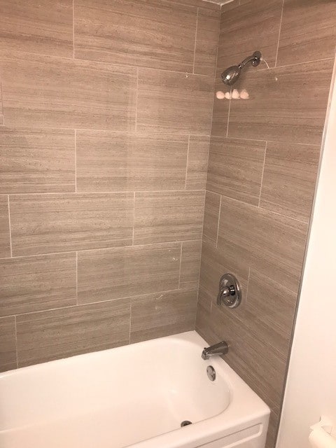 Building Photo - 114 South