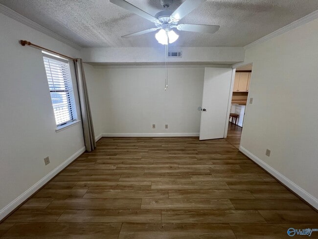 Building Photo - 6620 Willow Pointe Dr NW