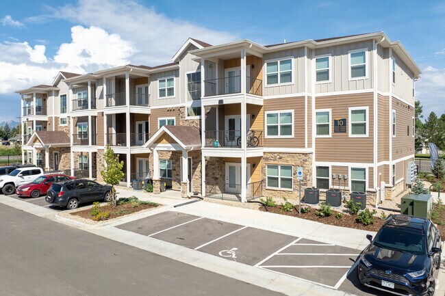 Building Photo - Tyler at Loveland