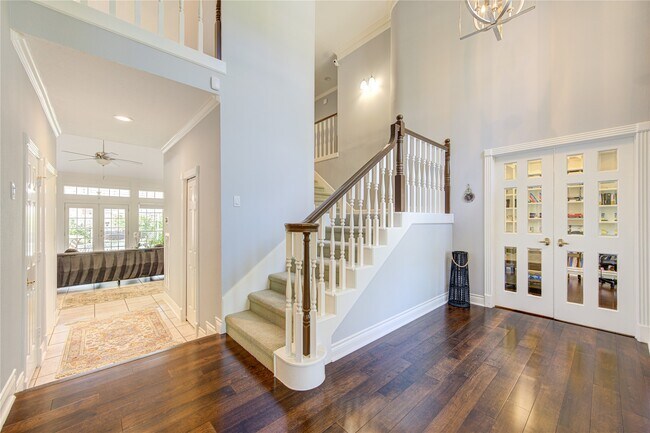 Building Photo - 3622 Springhill Ln