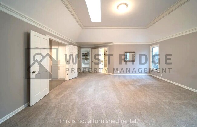 Building Photo - 1692 Village Park Ln