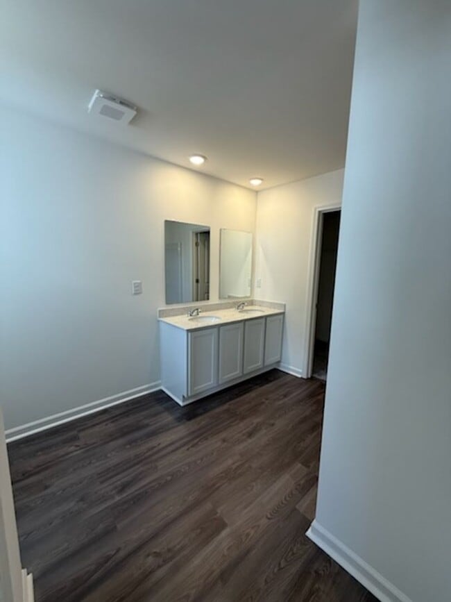 Building Photo - New Construction Townhomes 3BR/2.5BA