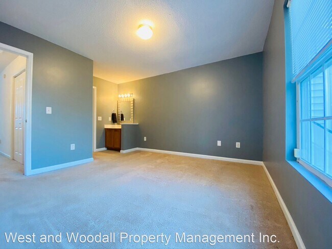 Building Photo - 2 br, 1.5 bath House - 17 Moorefield Court