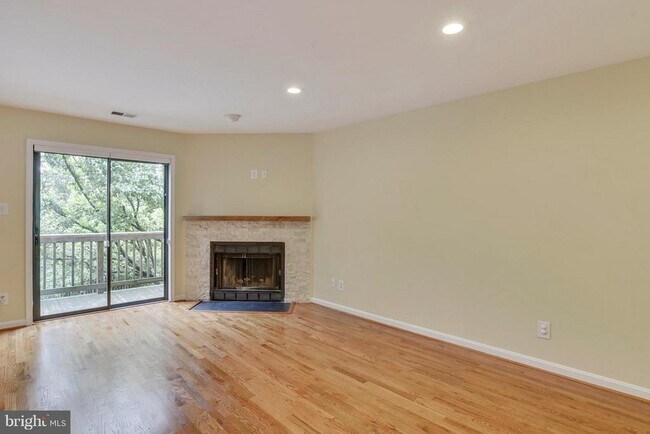 Building Photo - 2107 N Rolfe St