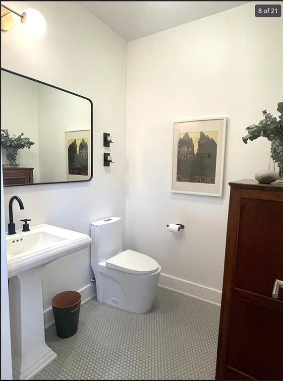 Building Photo - 137 Almy St