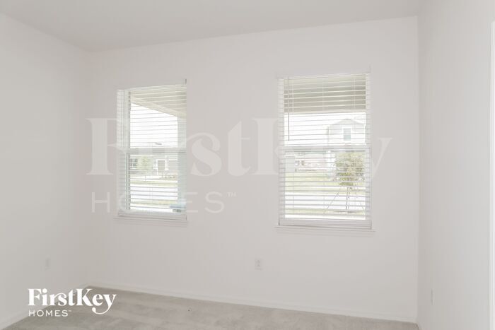 Building Photo - 3208 John Young Pkwy