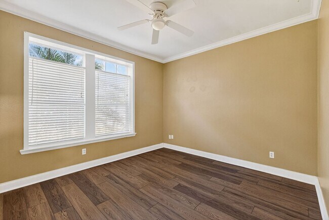 Building Photo - Charming and spacious home for rent in Leesburg!