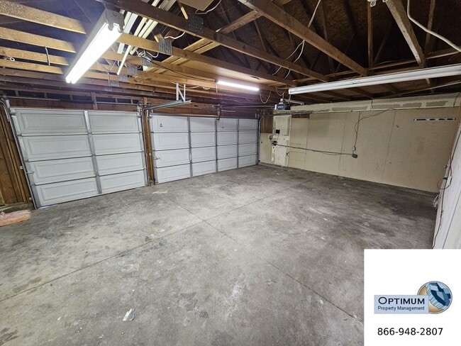 Building Photo - Spacious 5-Bedroom Home with 3-Car Garage