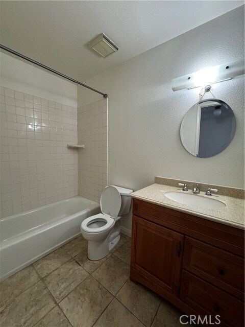 Building Photo - 455 W Duarte Rd