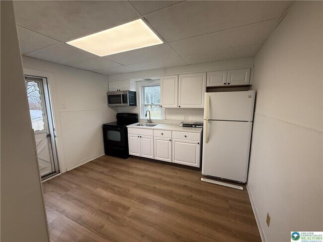 Building Photo - 5029 Grammes Rd