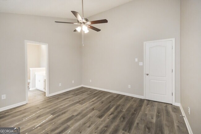 Building Photo - 442 Clear Blue Way